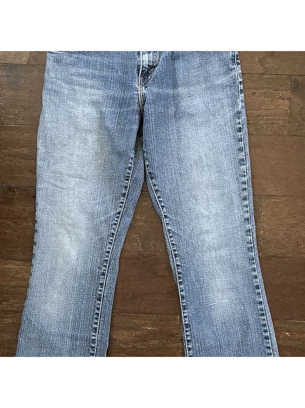 LEVIS-Vintage 550 bootcut jeans, size 6-EUC - Picture 13 of 14
